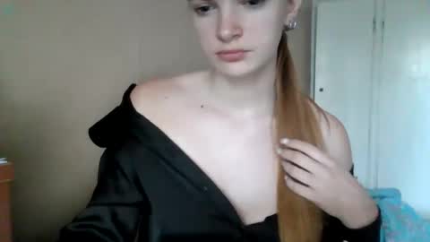 veloura60089 online show from July 28, 1:10 pm