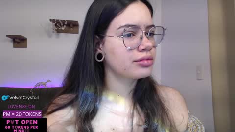 Snapshot of velvetcrystal chatting on October 5, 5:56 am Crystal PVT OPEN online show from October 5, 5:56 am