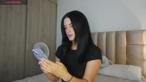 velvet online show from May 4, 10:24 pm