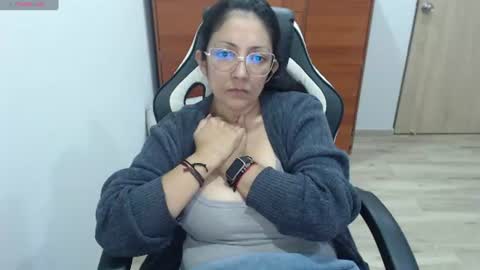venus496613 online show from July 31, 11:28 pm