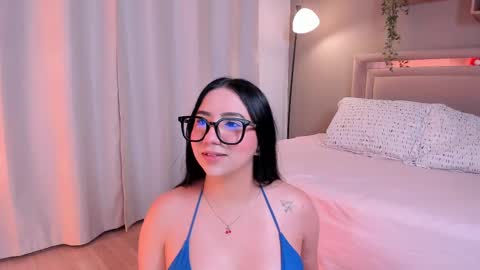 Snapshot of venus_reid chatting on September 21, 5:17 am venus_reid online show from September 21, 5:17 am