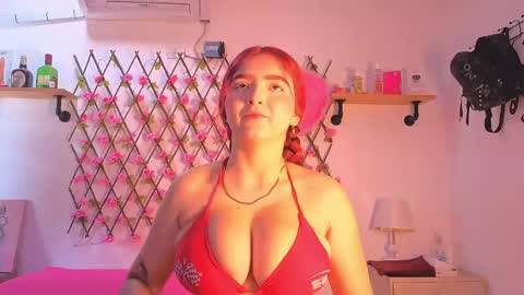 venus_velvett online show from May 30, 5:10 pm