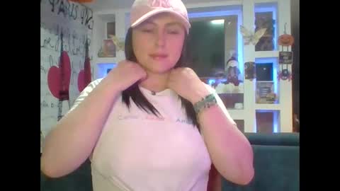 Snapshot of venusina07 chatting on October 19, 7:32 am VENUSINA07 online show from October 19, 7:32 am