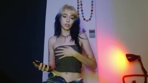 Snapshot of venuss6666 chatting on February 16, 12:32 am Venus online show from February 16, 12:32 am