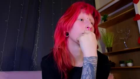 Erica online show from February 8, 9:50 pm