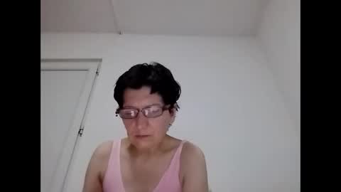 Snapshot of vera_elle chatting on September 21, 4:27 pm Vera online show from September 21, 4:27 pm