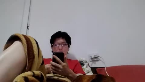 Snapshot of vera_elle chatting on October 8, 2:16 am Vera online show from October 8, 2:16 am