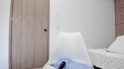 Snapshot of vera_fernandez chatting on March 10, 10:45 pm Vera online show from March 10, 10:45 pm