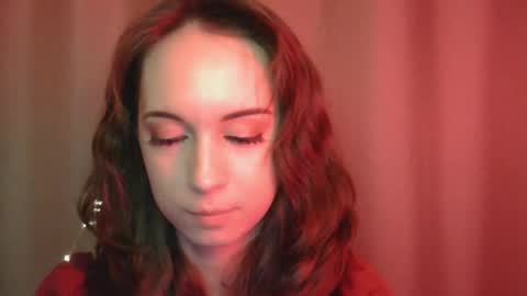 Una online show from November 16, 1:55 pm