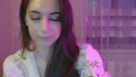 Una online show from October 17, 1:58 pm