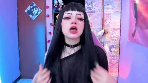     online show from June 21, 8:13 pm