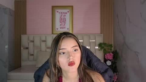 veronicaa_s online show from May 4, 8:01 pm