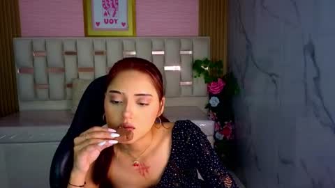 veronicaa_s online show from July 14, 8:35 pm