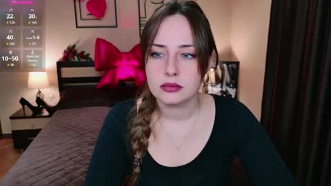 Veronica online show from February 26, 5:45 pm