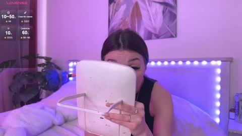 Snapshot of veronicaleal_ chatting on October 12, 10:06 am Vivi online show from October 12, 10:06 am