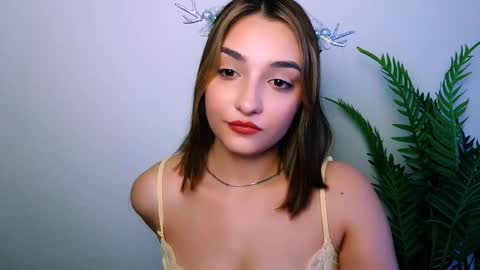 Ana online show from December 16, 11:27 am