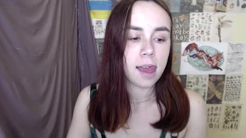 veryveryvery_shy online show from November 27, 12:19 pm