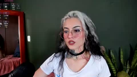 natalia gomez online show from June 16, 9:49 pm