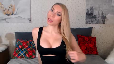 VickyVenus online show from December 18, 12:26 am