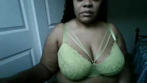 Snapshot of vickycake chatting on January 30, 12:50 am Vicky Cake online show from January 30, 12:50 am