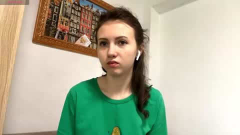 Lizzy online show from April 21, 7:04 am