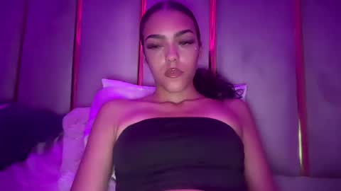 Goddess Victory  online show from May 2, 2:37 am