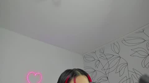 Victoria online show from January 18, 12:15 pm