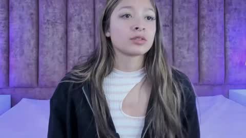 Snapshot of victoria_adams14 chatting on March 7, 12:45 pm Victoria for you online show from March 7, 12:45 pm