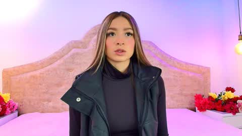 Snapshot of victoria_adams14 chatting on January 22, 1:00 pm Victoria for you online show from January 22, 1:00 pm