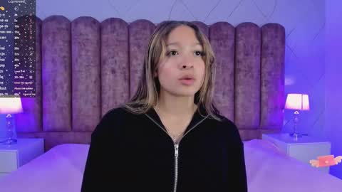 Snapshot of victoria_adams14 chatting on February 21, 11:55 am Victoria for you online show from February 21, 11:55 am