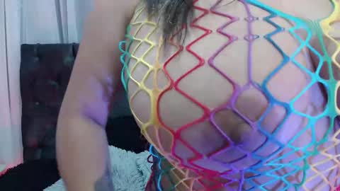 Snapshot of victoria_cherry_ chatting on September 20, 11:41 am victoria_cherry_ online show from September 20, 11:41 am