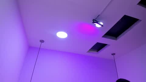 valentina online show from January 18, 11:50 am