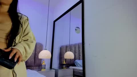 valentina online show from March 18, 12:10 pm