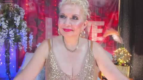 diorvictoria9 online show from May 14, 6:36 pm