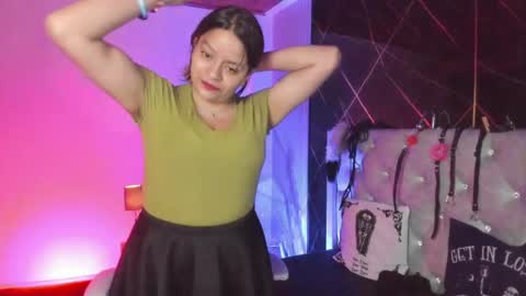 victoria_floyd1 online show from April 21, 2:51 am
