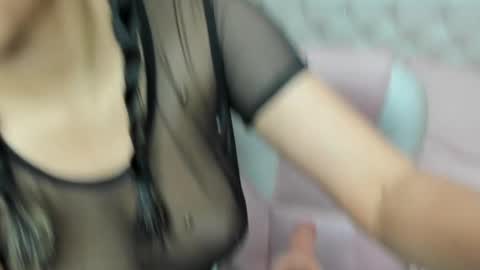 Victoria Houston  online show from February 17, 7:01 pm