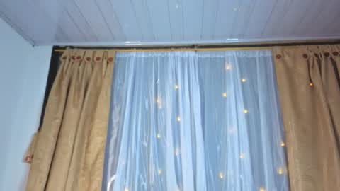 Victoria  online show from November 15, 10:55 pm