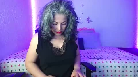 Victoria Lover online show from March 18, 4:06 am