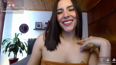 Snapshot of victoria_martelo chatting on February 10, 4:25 pm VICTORIA MARTELO online show from February 10, 4:25 pm