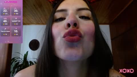 Snapshot of victoria_martelo chatting on December 23, 4:06 pm VICTORIA MARTELO online show from December 23, 4:06 pm