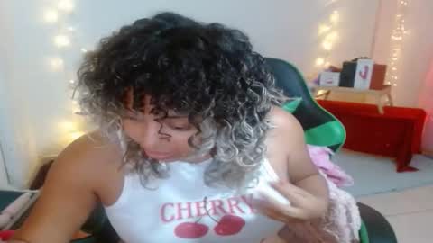 VICKY online show from December 16, 11:21 pm