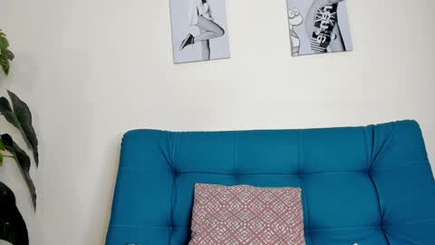 VICTORIA  online show from February 20, 1:12 pm