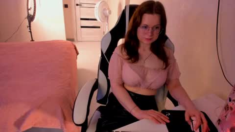    -   The Divine Fox online show from June 25, 5:23 am