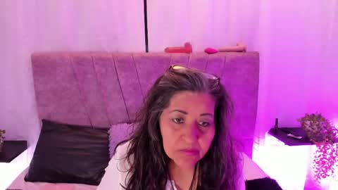 victoriaa_anderson_ online show from April 29, 2:20 pm