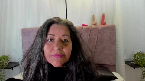 victoriaa_anderson_ online show from May 6, 6:12 pm