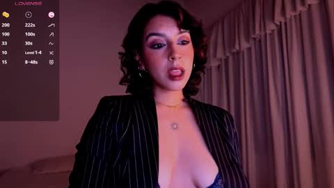 victoriaamelie online show from March 9, 5:43 am