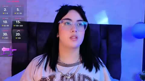 Victoria Andrade online show from August 4, 12:22 pm