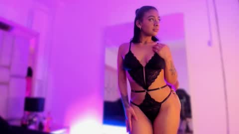 Welcome to Victoria Blacke Room online show from March 6, 5:02 am