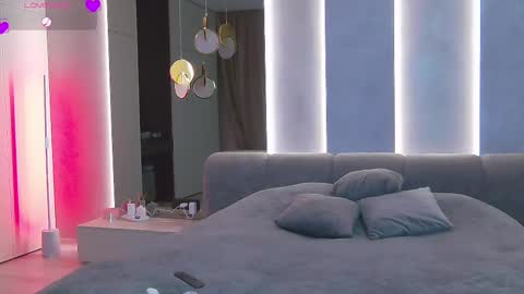 Miss V online show from February 23, 5:34 pm