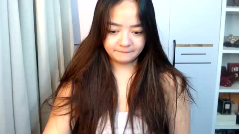 Victoria Harper online show from May 2, 5:22 am